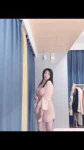 巨乳阿姨性感诱惑