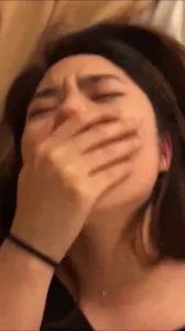 嘴巴阴道和肛门一起开发的极品清纯可爱无毛白虎少妇