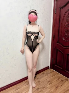 漏逼战袍，这种老婆应该一晚操几次？