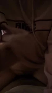 母狗给大家拜年了